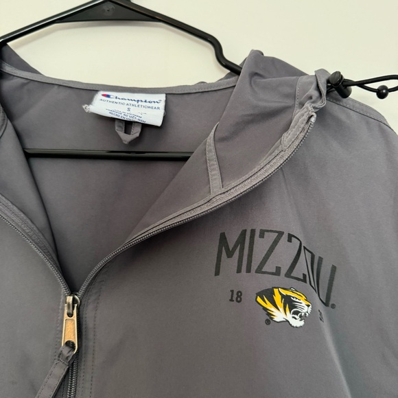 University of Missouri Gray Rain Jacket Windbreaker Pullover Half Zip - Picture 3 of 5